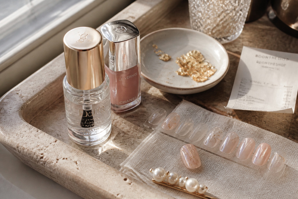 14 Korean Transparent Nail Ideas With Glossy Syrup Details