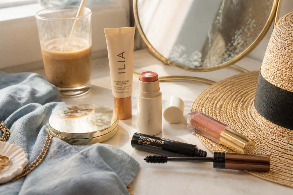 How to Do Beach Makeup That Stays Fresh Through Heat and Waves